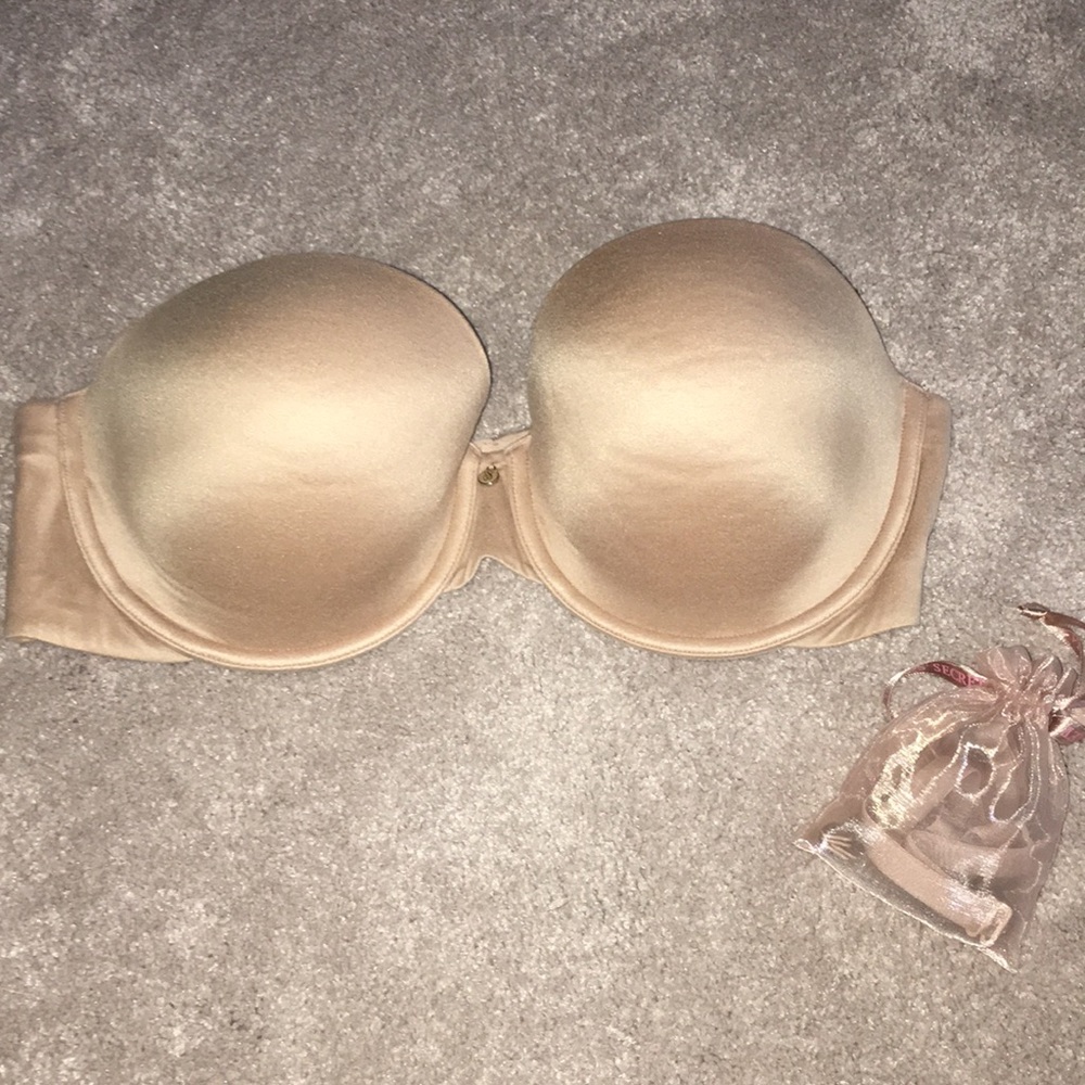 VS: Strapless bra/ with straps